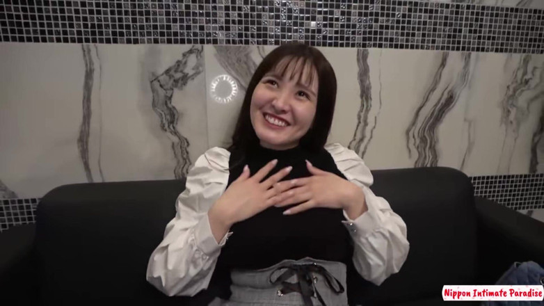 J-Girls Club: Innocent Princess Vibes, yet so Sexy. a Real Miracle, Too...