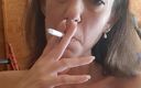 Naughty alchemy: Fumando sexy milf amante