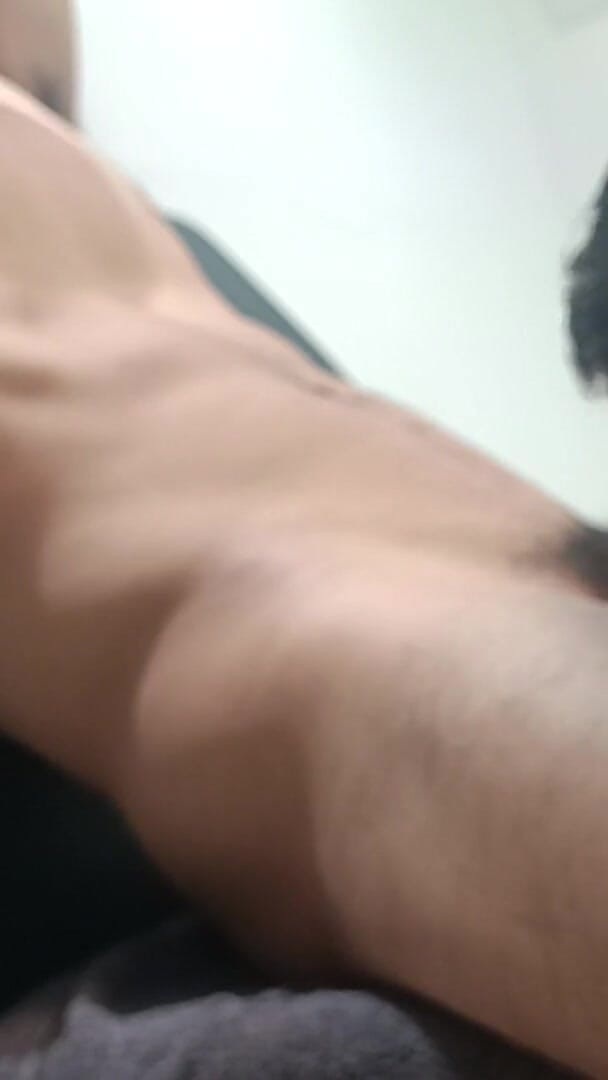 Bare skin man: Getting a Blowjob While Working