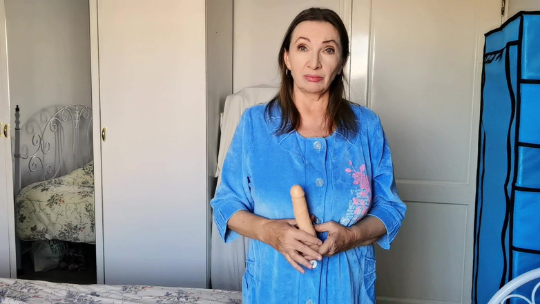 MariaOld: Dangerous Secret of Your Stepmom: When Curiosity Turns Into Desire (pov...