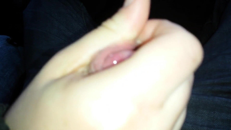 Caralia Deluxe: I give you a hot handjob