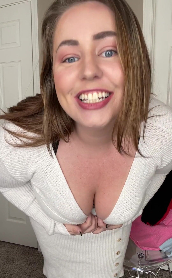 KinkyKatie: Tonton Video Baru Saya Hari Ini