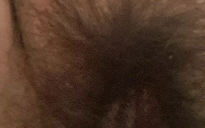 Mommy big hairy pussy: Chlupatá kundička zralé milfky