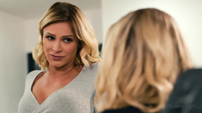 Mommy's Girl: Üvey annenin kızı - minyon sarışın Emma Hix üvey anne Becky Bandini...