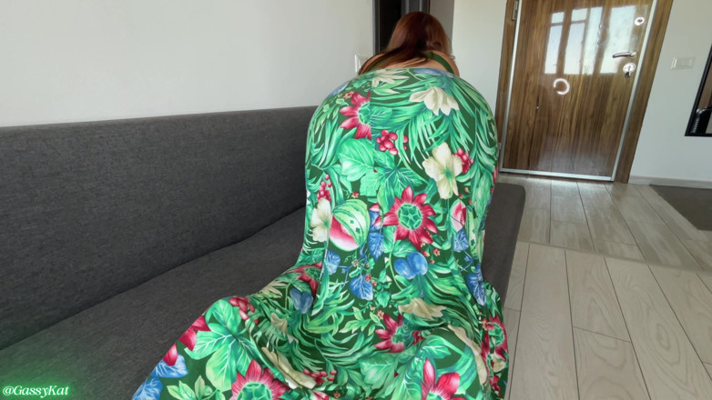 GassyKat: Elegance hijau, kentut doggy kotor