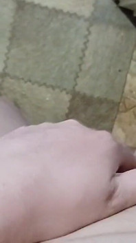 Tertangkap rakan sebilik saya melakukan seks lesbian