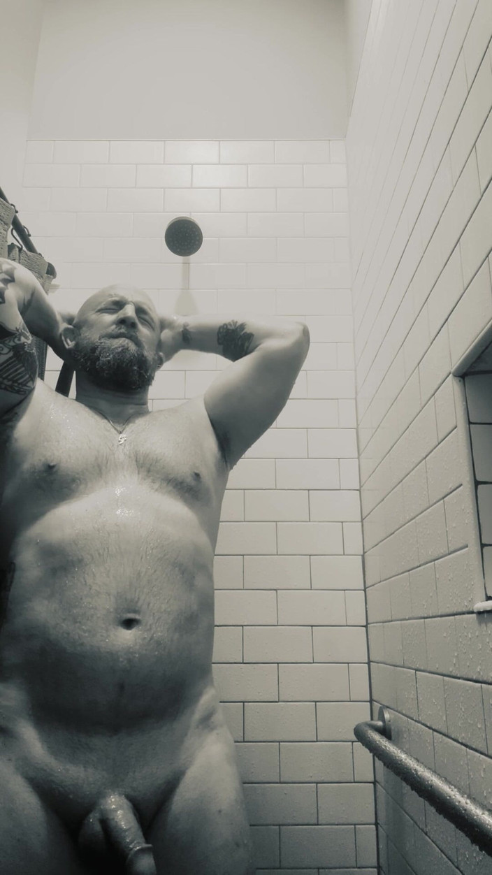 Texas_red: Shower Play