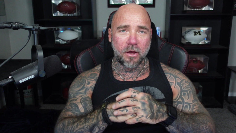 Raw and Uncensored with Masculine Jason: Modificação extrema do corpo o que você precisa saber