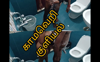 Reshmahotever: Caliente baño tamil tomando
