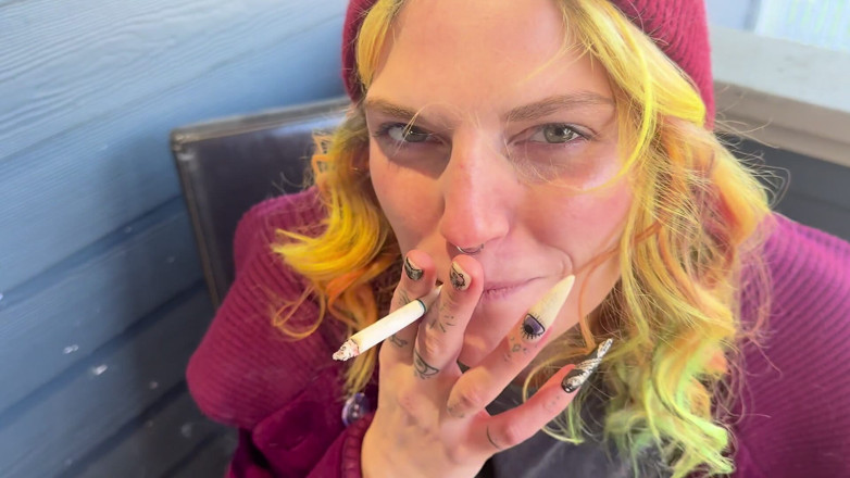 PNW Porn: Hairy Pussy Smoking on Front Porch