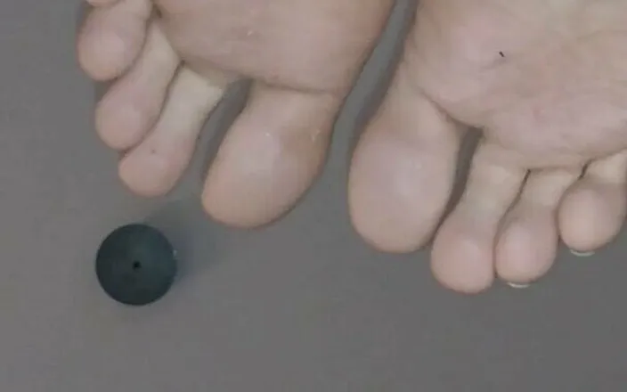 Tomas Styl: U Wanna Se This Feet Complete
