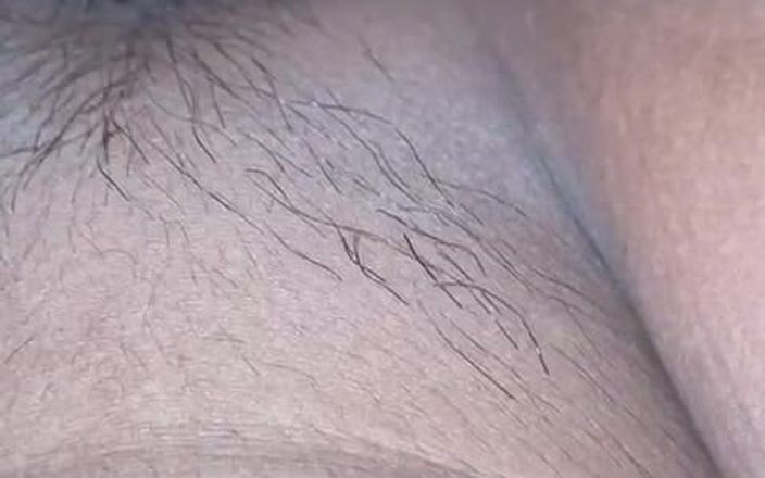 VelvetClick11: Une belle-tatie très excitée demande à baiser