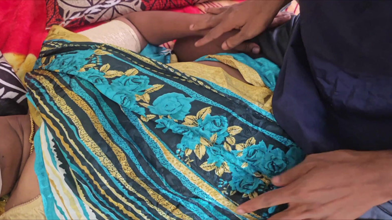 Chennaiponnu: Tamilská teta se sousedem má tamilský sex se zvukem