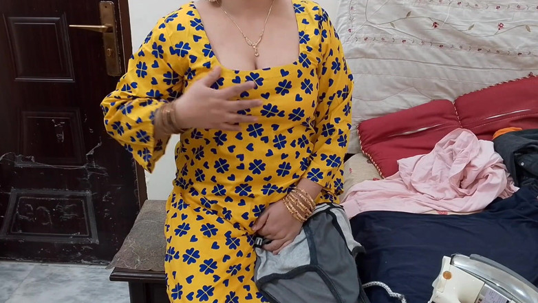 QueenbeautyQB: ついにインドのセクシーな継母は同意しました