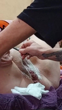 Buceta raspada da sogra, em seguida, fisting antes de esguichar