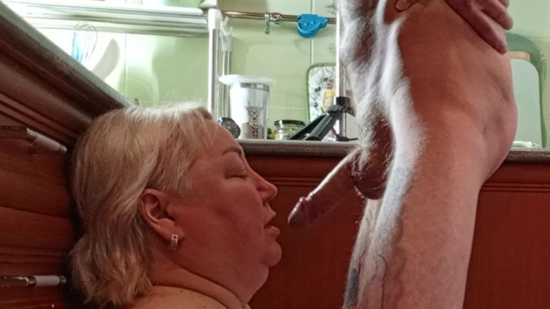 Zona901: Šukám svoji tchýni do pusy, stříkám jí na obličej a...