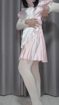 Sissy Kanisa travestito cameriera servizio parte 2 vestirsi