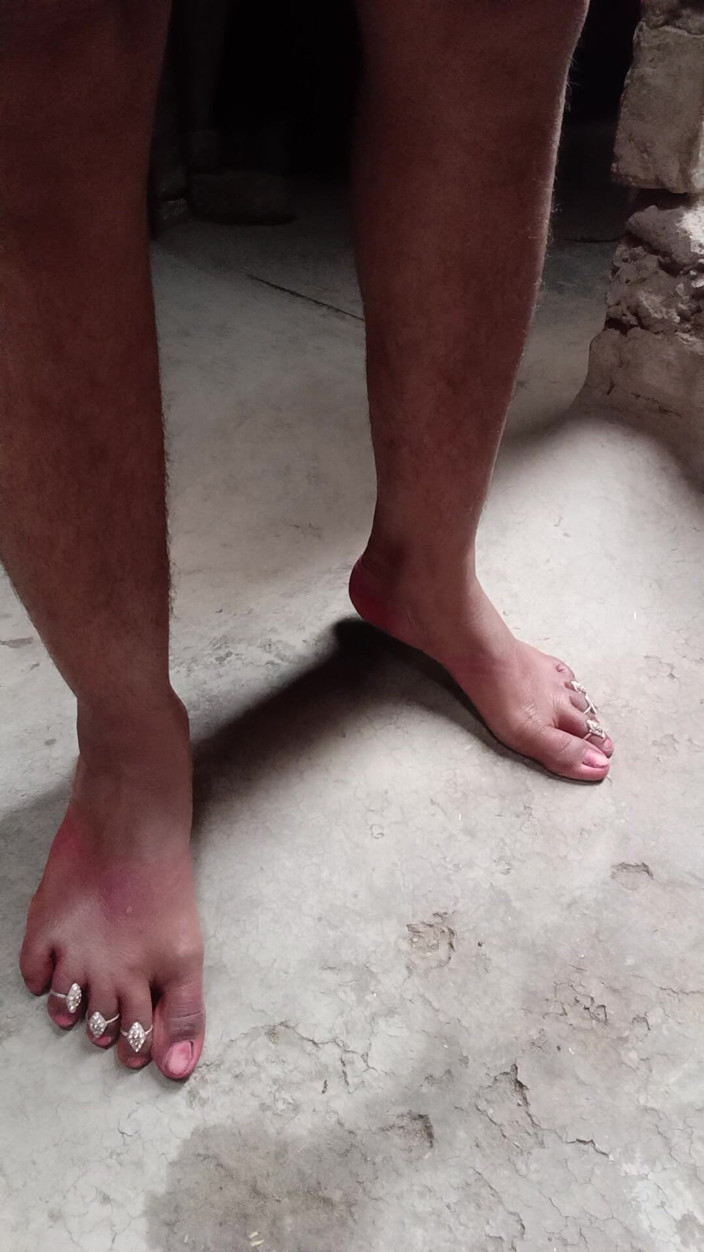 Village bhabhi sex: Köylü yenge kaşık yengenin büyük göğüsleri ve büyük götüyle seks...