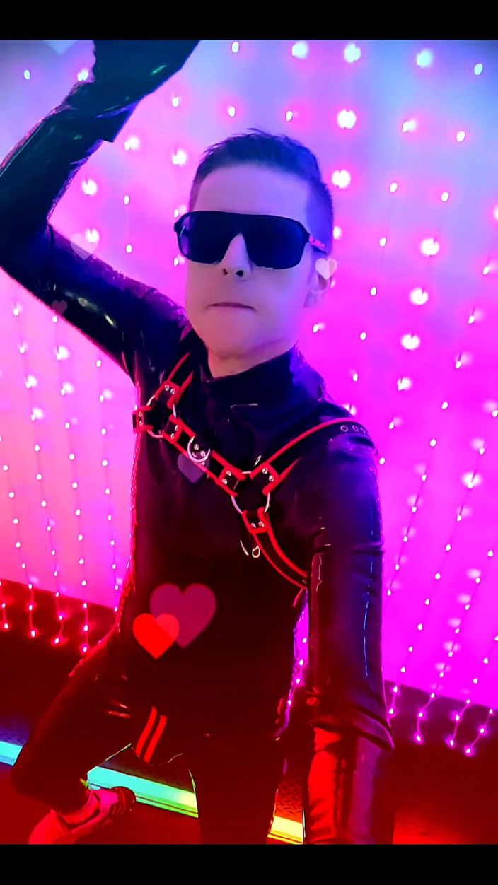 Roman Heart: Video Clip Outtake