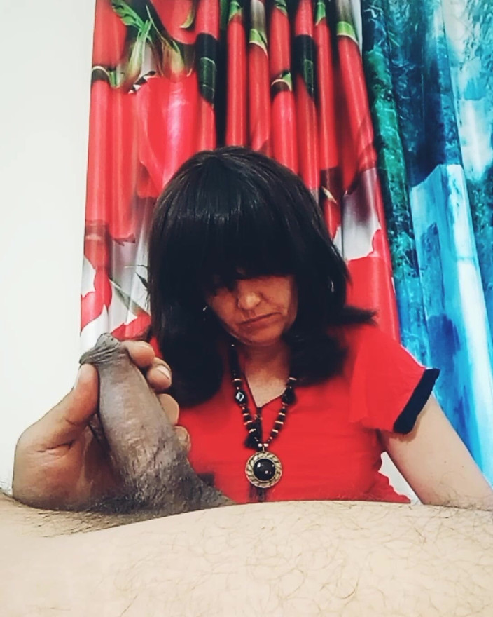 Bolly Karma: Hiburan untuk istri nakal