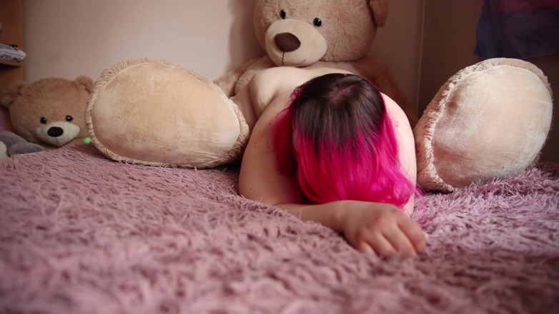 PrincessNova666: Adorable BBW Fucks Her Big Teddybear