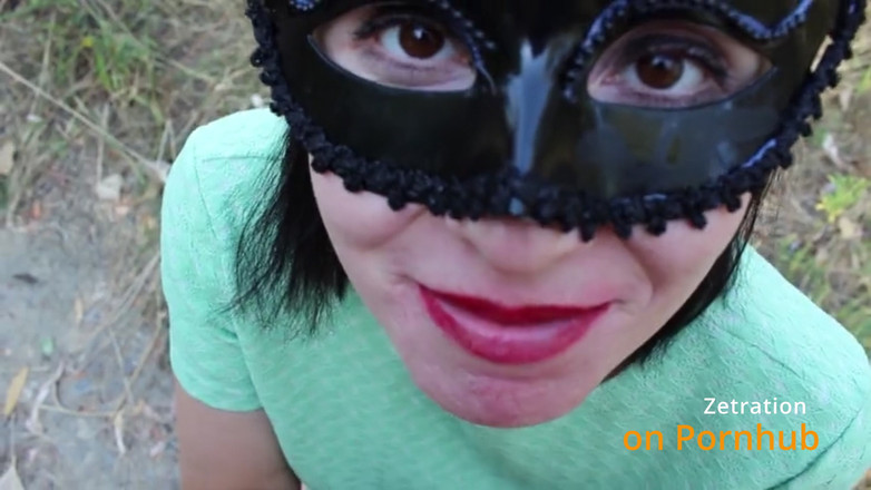 Zetration: Nevinný? Dnes ne. Maska, šaty a sprosté myšlenky v přírodě, POV...