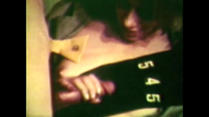 Vintage Megastore Full hd: Mối quan hệ ba người mãnh liệt