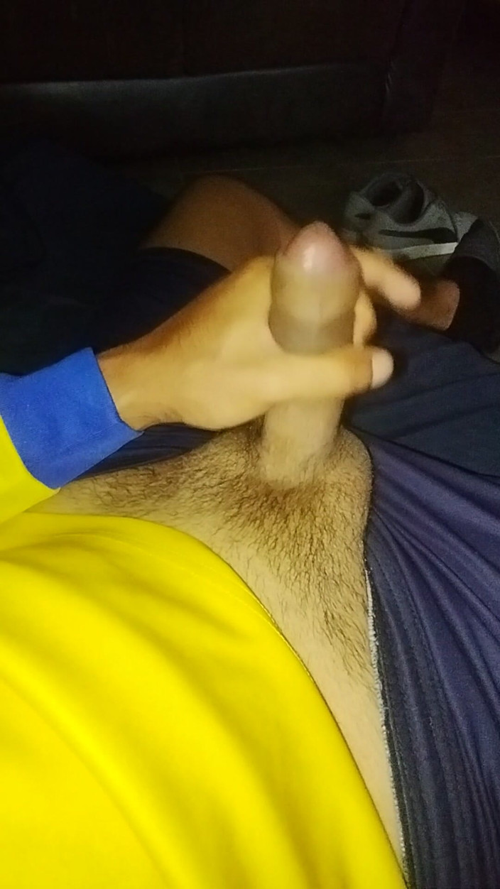 AlexAlejandro13: Meu pau faz você gozar muitas vezes