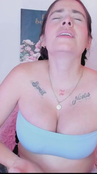 Menina Grávida Quer Ser Fodida Quando Ela Está Sozinha Em Hom