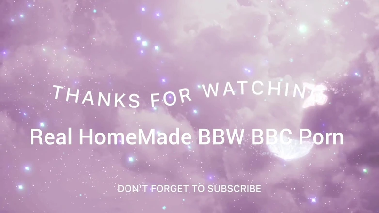 Super sexy ebony cuties: 感觉太淫荡了，把我的内裤拉到一边在户外撒尿