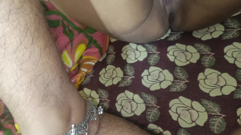 Magilmathi: Домогосподарка має гарячий трах