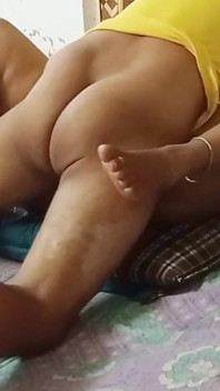 Indische desi-hausfrau hatte sexvideo selbstgedreht