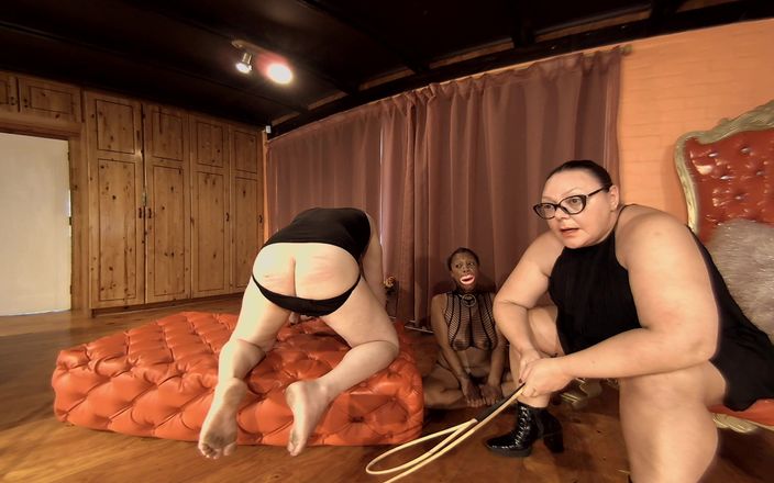 April VR Productions: Disiplin gözlemcisi - April Productions VR