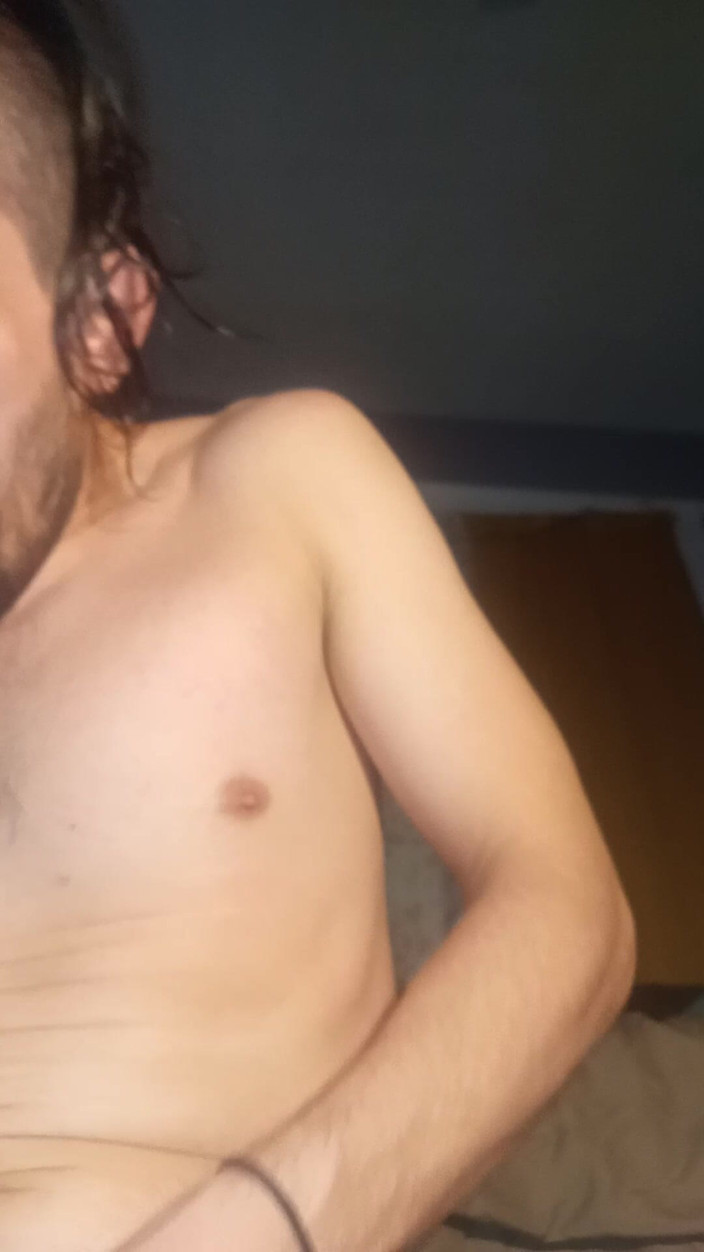 Magnumxlcody: Jucărie unsă cu ulei
