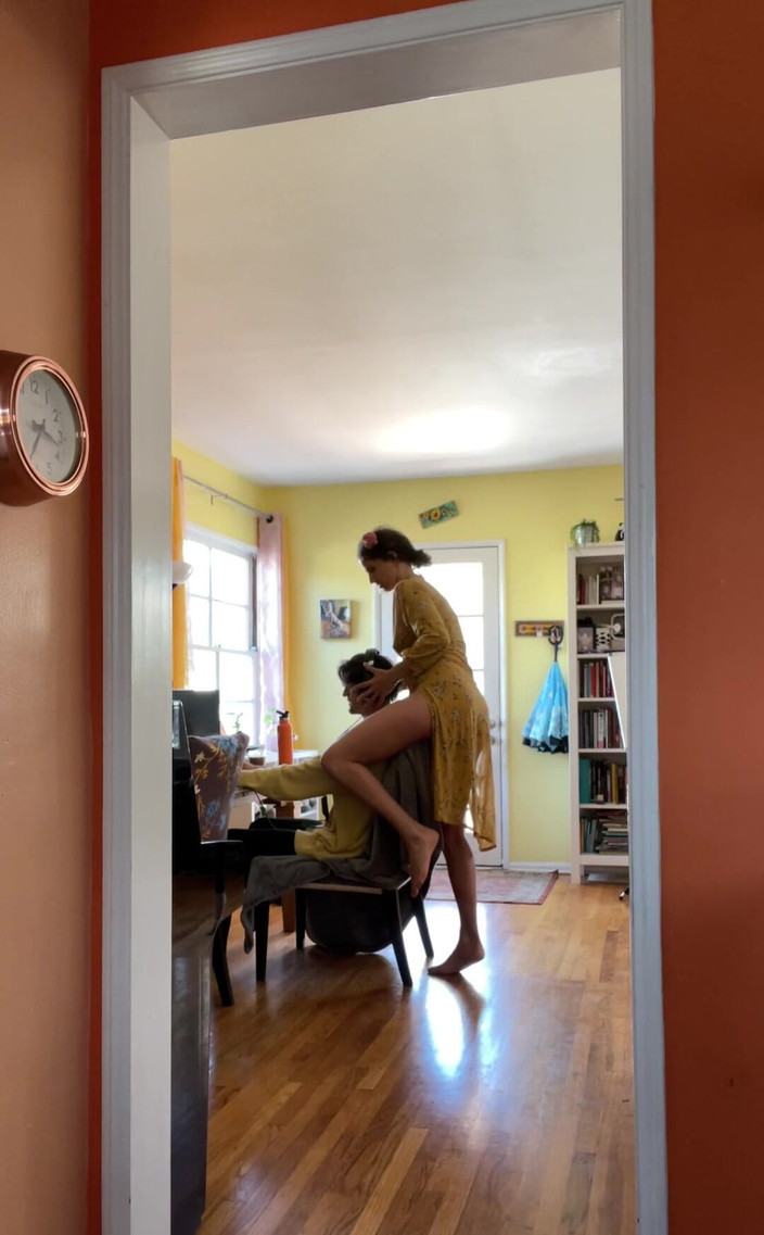 VibeWithMommy: Nevlastní máma se nudí a ignoruje ji její sladký chlapec,...