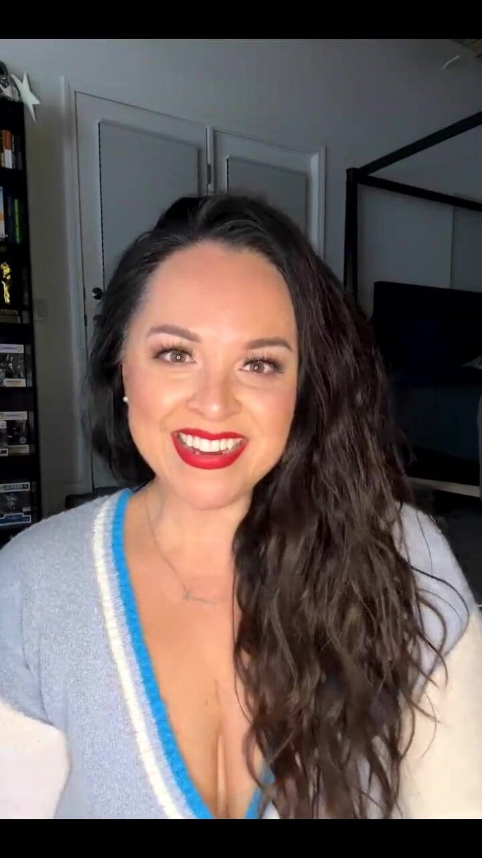 Amanda Thickk: Helo dunia