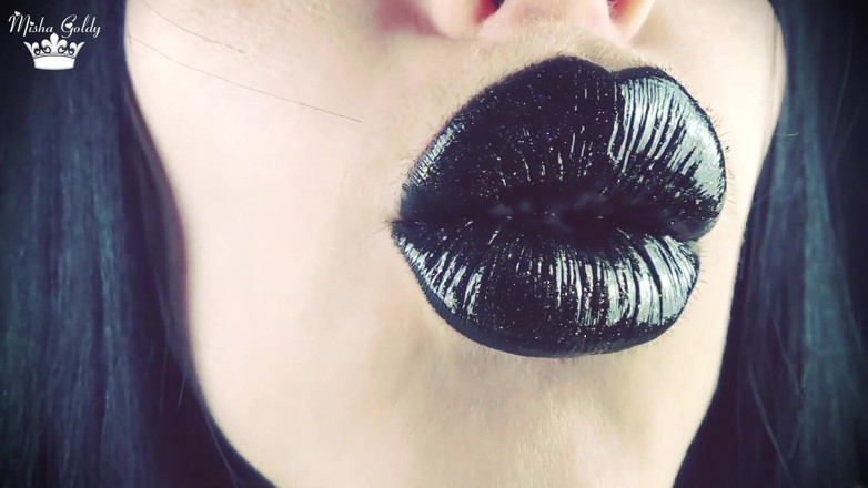 Goddess Misha Goldy: Kisses from black shiny lips ASMR JOI
