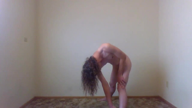 LilTaste: Nude Exercises (3 Views 4 Artists, Fitness &amp; Porn): 10 Toe Touches