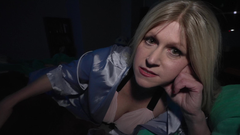 TabithaXXX: Stepaunty visits stepnephew for a midnight wood creampie