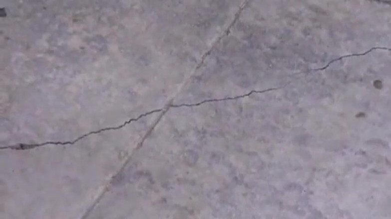Krakenhot: Video fatto in casa di una casalinga sottomessa all'aperto mi...
