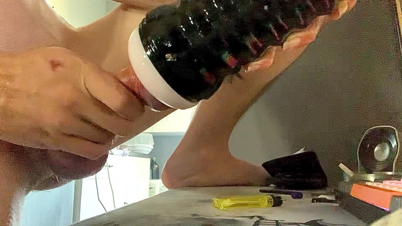 Curvedandcut: Światło ciała z bliska