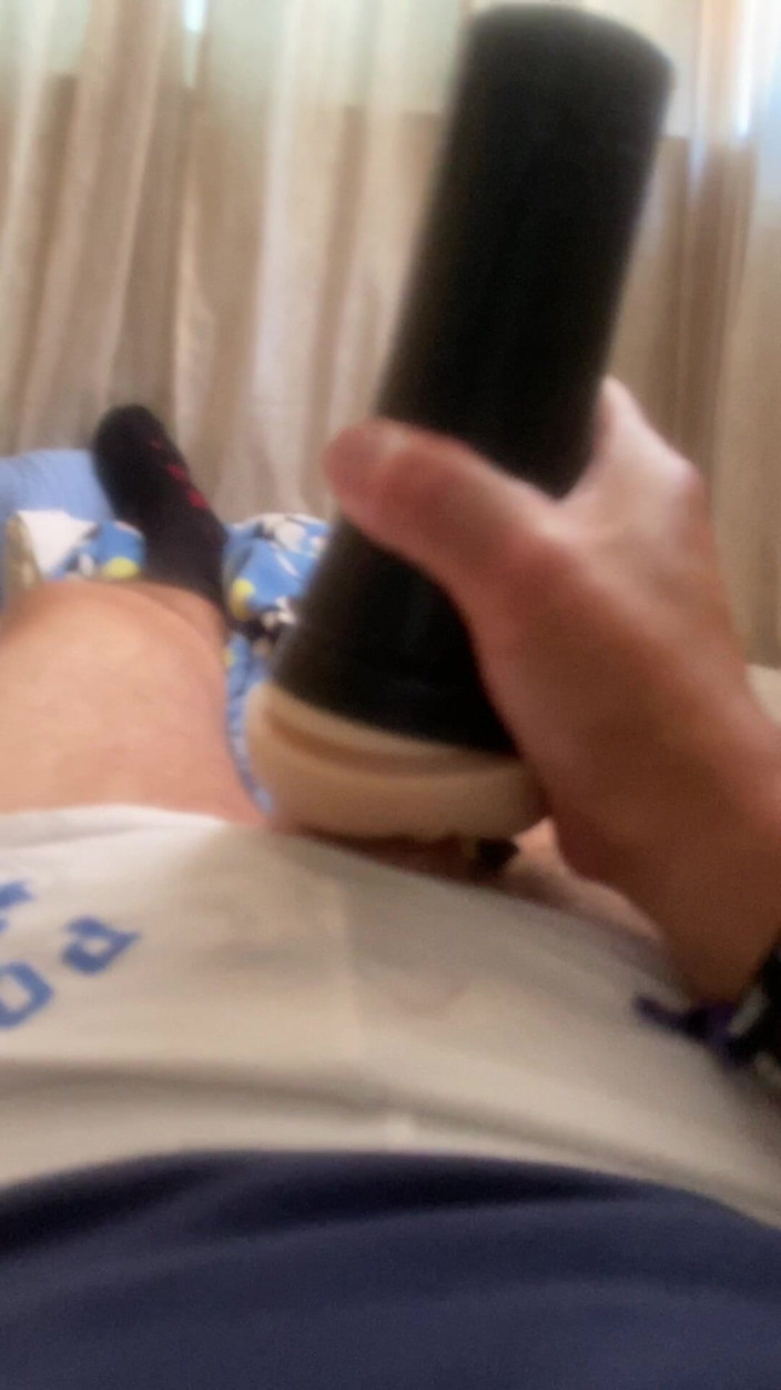 JockDad87: 섹스 토이를 사용하여 핫한 부하를 쏘는 Jockdad87