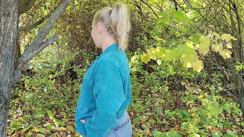 Meri-Mouse: I Caught a Girl I Didn't Know at the Dacha...