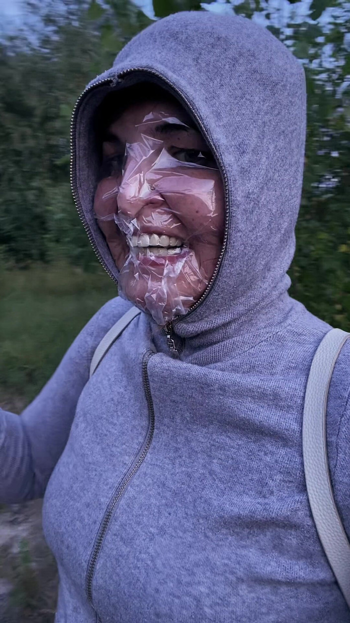 Elena917: 户外塑料袋 - 早上跑步