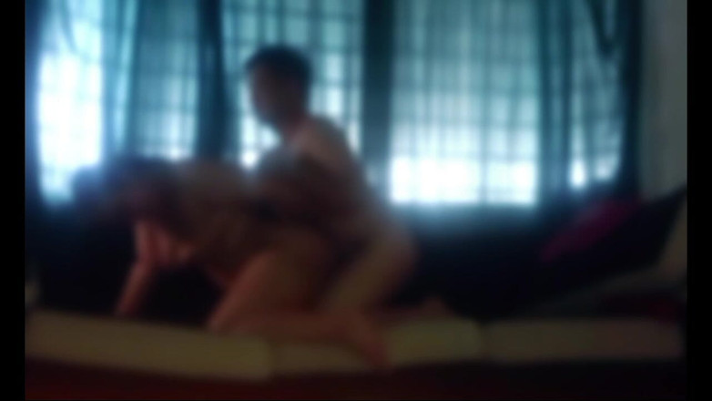 Aaron Sins: Nachbars hotwife gönnt sich