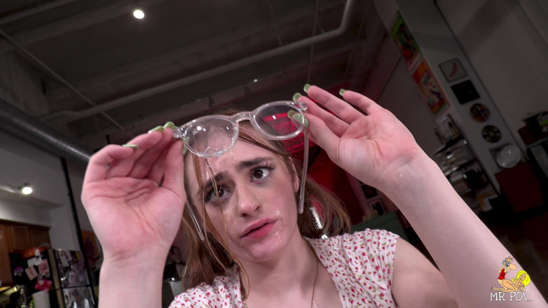Mr. POV: Shhh! Kita tidak bisa membuat kebisingan!