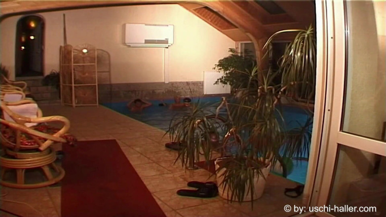 Club Express: Prywatna niemiecka amatorska impreza gangbang z 3 napalonym dziewczynami Christiną, Marion...