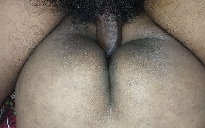 Desi Bhabhi 01: Yengeyi siken adam beni aradı