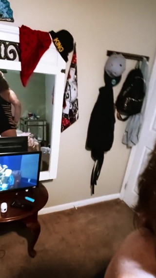 Chrissy420: Oholím se