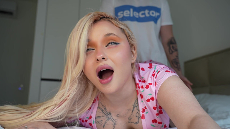 Nka Legran: Nika Apprend À Son Demi-frère Vierge À Baiser